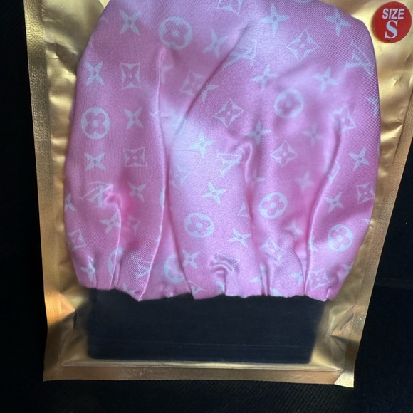 Baby Bonnets - Picture 15 of 16